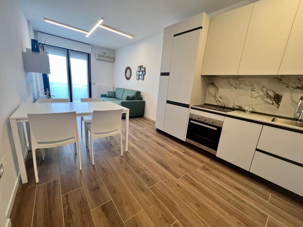 Kristall Lago Residence Дезенцано-дель-Гарда Экстерьер фото